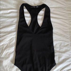 Low cut body suit